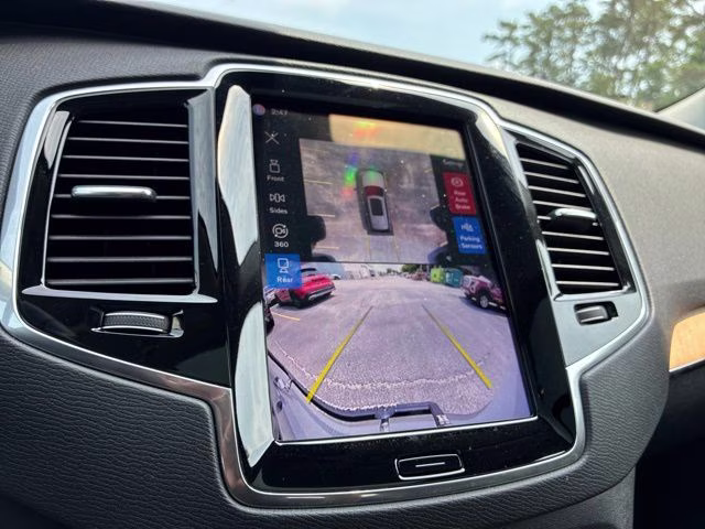 2025 Gray Metallic Volvo XC90 B6 Plus 7-Seater AWD SUV