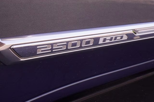 2025 Lakeshore Blue Metallic Chevrolet Silverado 2500HD High Country 4X4 Truck