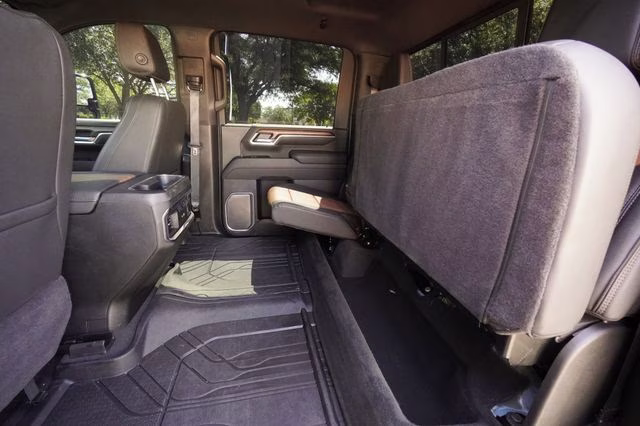 2025 Lakeshore Blue Metallic Chevrolet Silverado 2500HD High Country 4X4 Truck