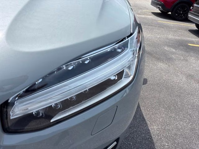 2025 Gray Metallic Volvo XC90 B6 Plus 7-Seater AWD SUV