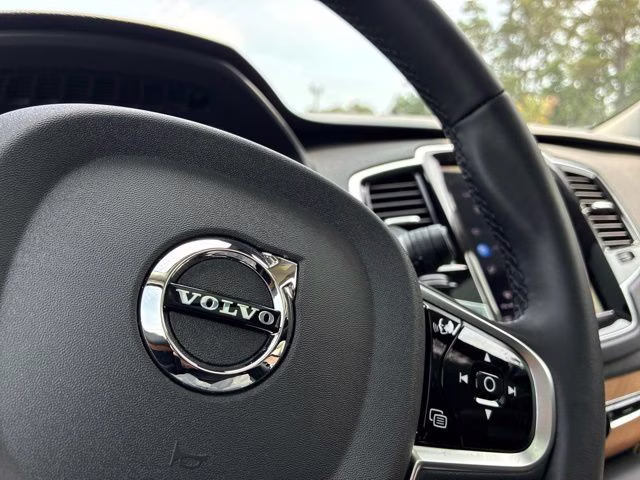 2025 Gray Metallic Volvo XC90 B6 Plus 7-Seater AWD SUV