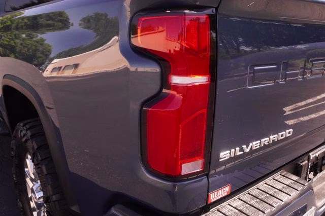 2025 Lakeshore Blue Metallic Chevrolet Silverado 2500HD High Country 4X4 Truck