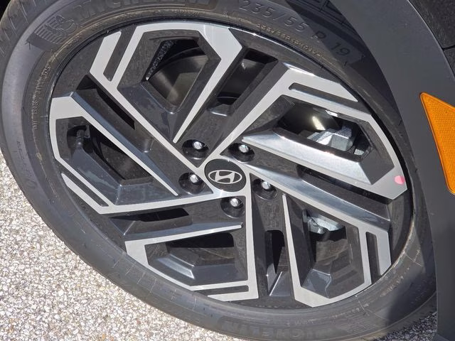 2026 Phantom Black Hyundai Tucson Limited AWD SUV