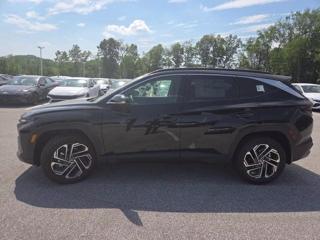 2026 Phantom Black Hyundai Tucson Limited AWD SUV