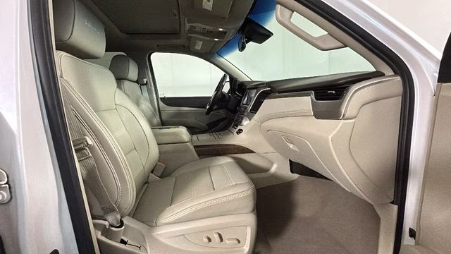 2019 White Frost Tricoat GMC Yukon Denali 4X4 SUV