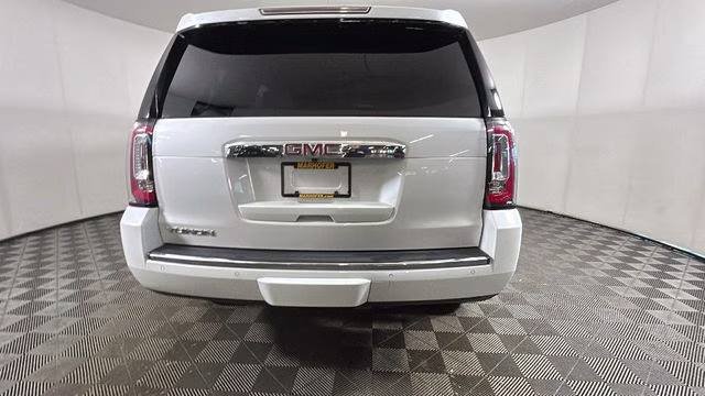 2019 White Frost Tricoat GMC Yukon Denali 4X4 SUV