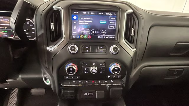 2022 Summit White GMC Sierra 1500 Limited AT4 4X4 Truck