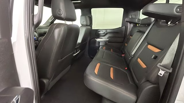 2022 Summit White GMC Sierra 1500 Limited AT4 4X4 Truck