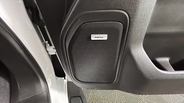2022 Summit White GMC Sierra 1500 Limited AT4 4X4 Truck