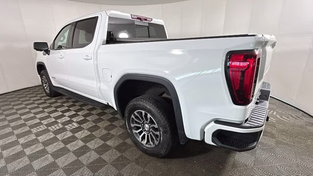 2022 Summit White GMC Sierra 1500 Limited AT4 4X4 Truck