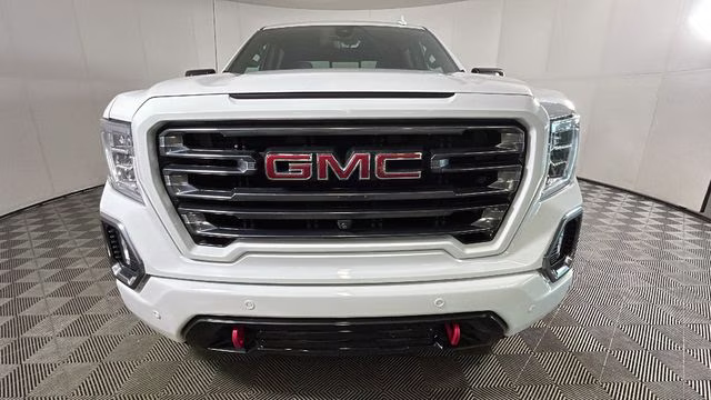 2022 Summit White GMC Sierra 1500 Limited AT4 4X4 Truck