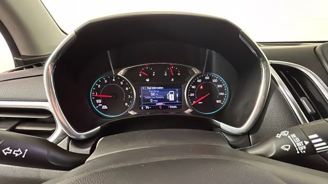 2019 Silver Ice Metallic Chevrolet Equinox LT FWD SUV