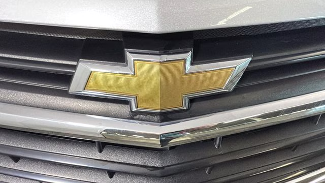 2019 Silver Ice Metallic Chevrolet Equinox LT FWD SUV