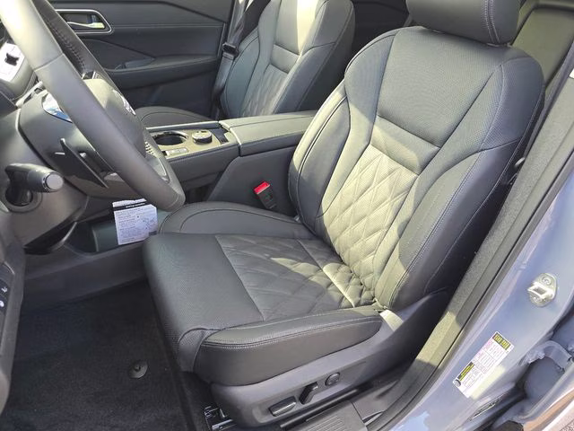 2026 Boulder Gray/Super Black Nissan Rogue Platinum AWD SUV