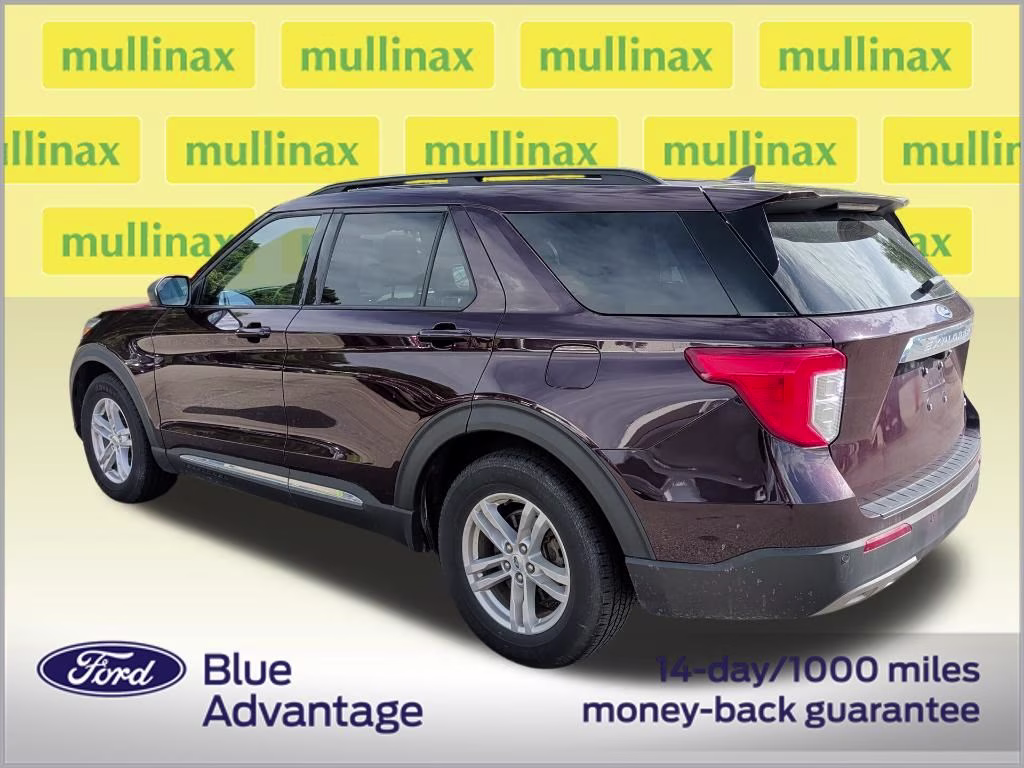 2023 Jewel Red Metallic Tinted Clearcoat Ford Explorer XLT RWD SUV