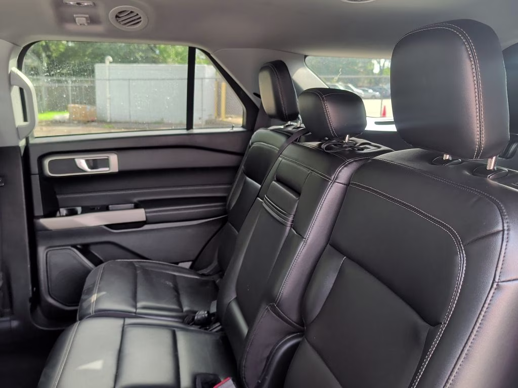 2023 Jewel Red Metallic Tinted Clearcoat Ford Explorer XLT RWD SUV