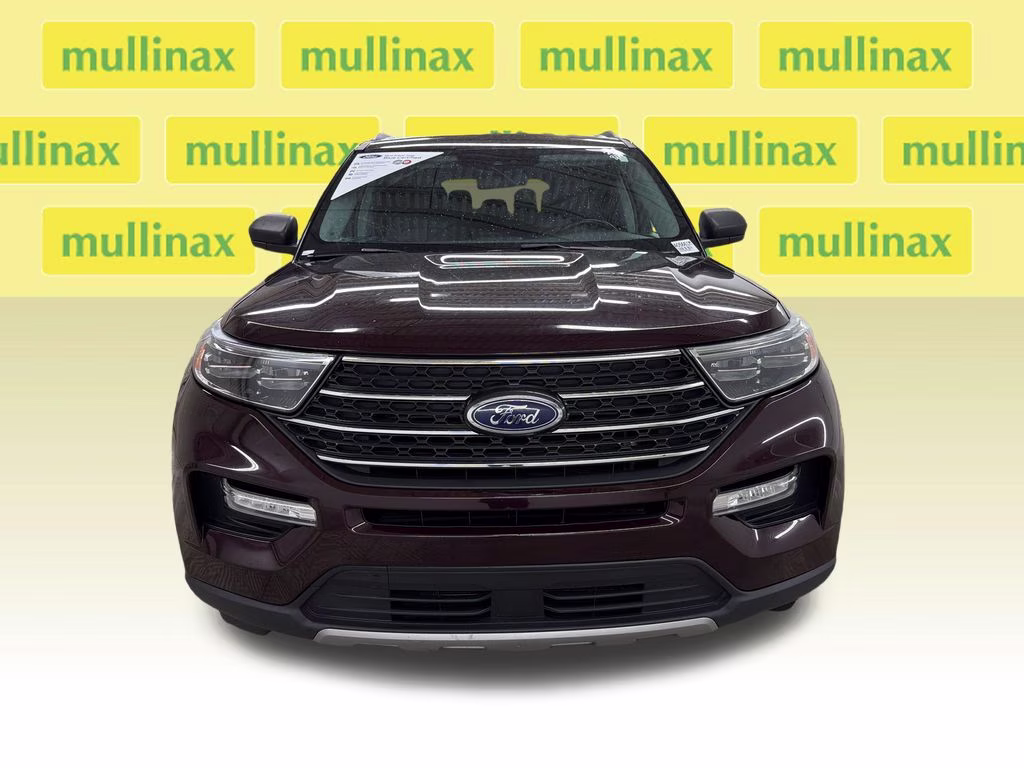 2023 Jewel Red Metallic Tinted Clearcoat Ford Explorer XLT RWD SUV