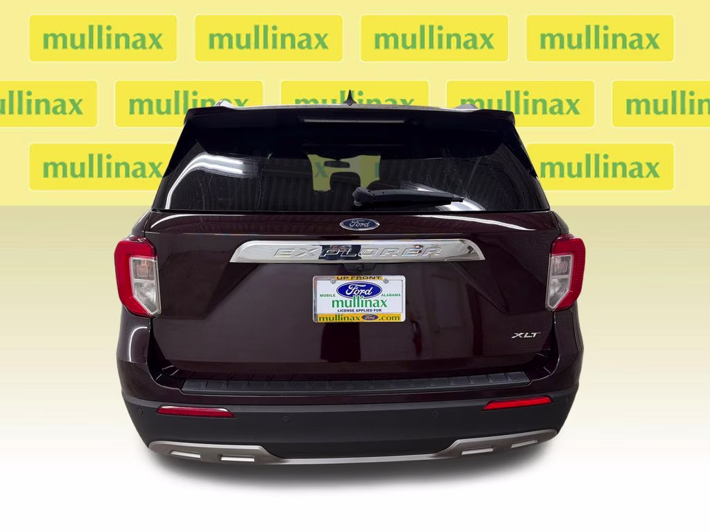2023 Jewel Red Metallic Tinted Clearcoat Ford Explorer XLT RWD SUV