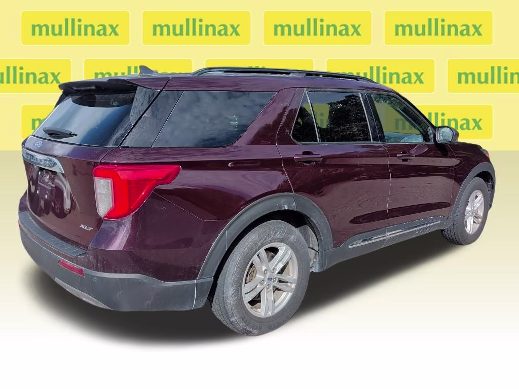 2023 Jewel Red Metallic Tinted Clearcoat Ford Explorer XLT RWD SUV