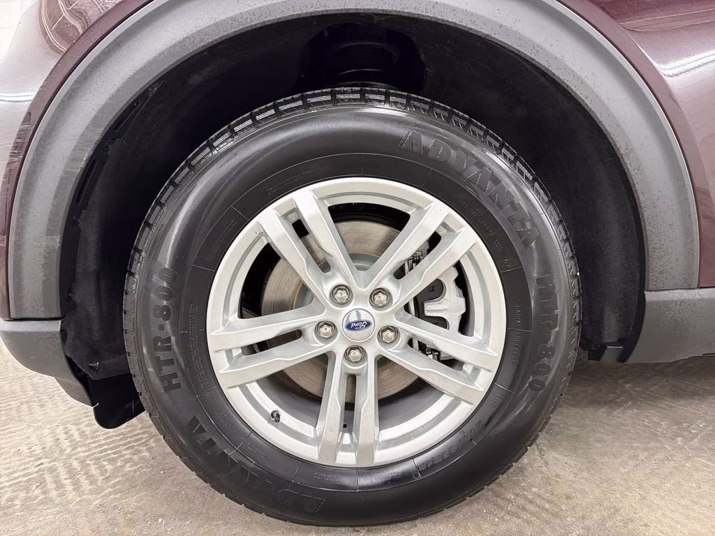 2023 Jewel Red Metallic Tinted Clearcoat Ford Explorer XLT RWD SUV