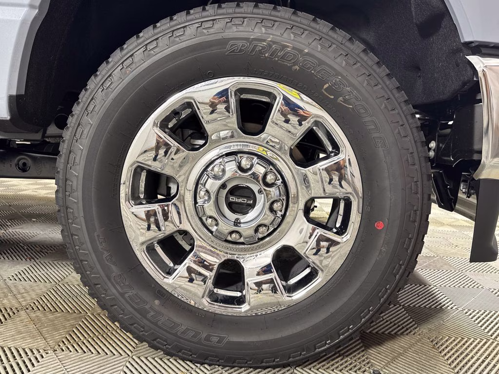 2026 Glacier Gray Metallic Tri-Coat Ford Super Duty F-250 SRW Lariat 4X4 Truck