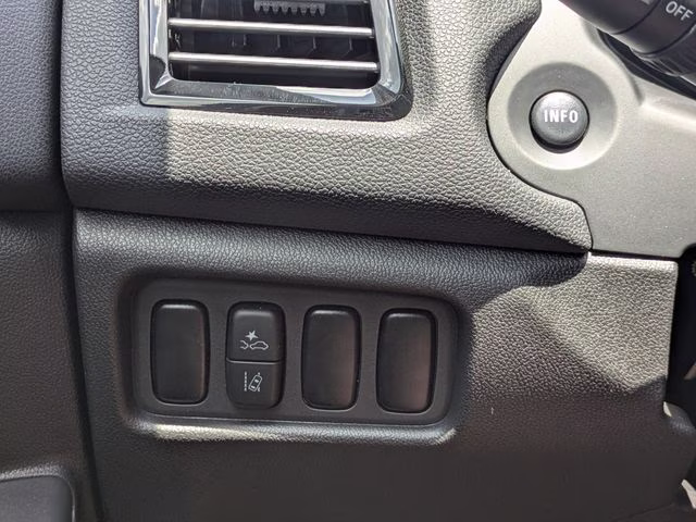 2026 Labrador Black Pearl Mitsubishi Outlander Sport 2.0 ES 4X4 SUV