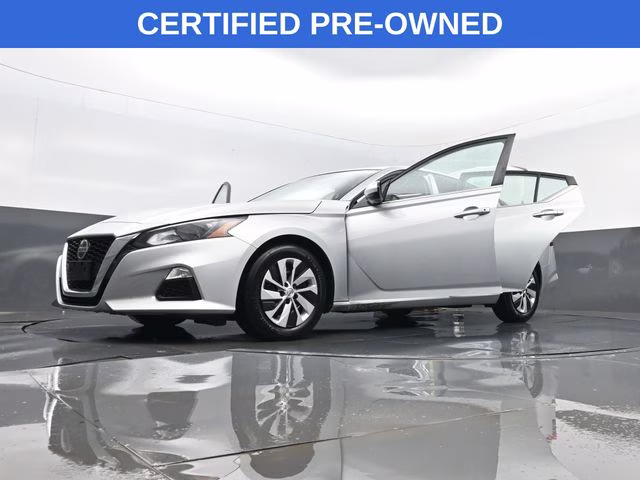2022 Brilliant Silver Metallic Nissan Altima 2.5 S FWD Sedan