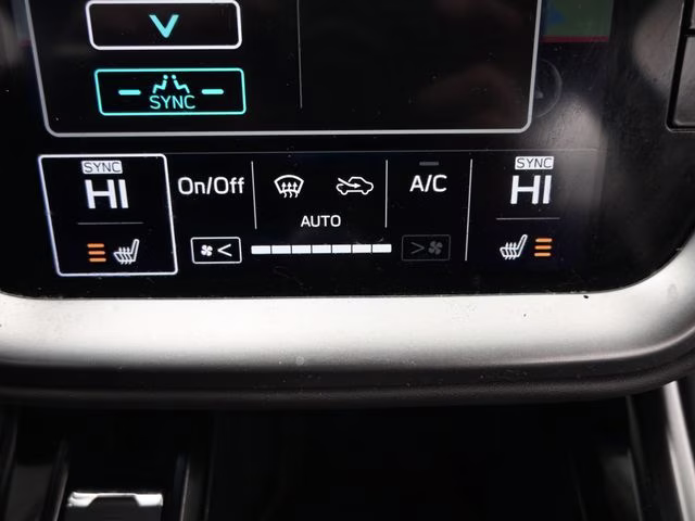 2020 Ice Silver Metallic Subaru Outback Onyx Edition XT AWD SUV