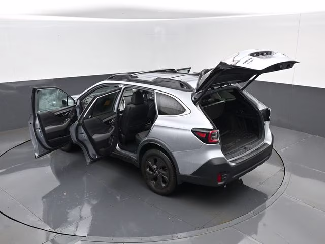 2020 Ice Silver Metallic Subaru Outback Onyx Edition XT AWD SUV