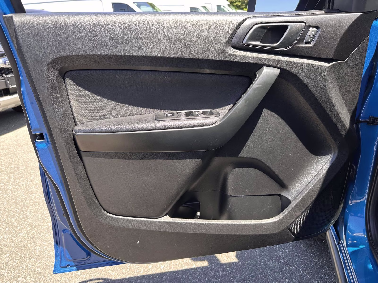2023 Velocity Blue Metallic Ford Ranger XLT 4WD SuperCrew 5' Box 4X4 Truck