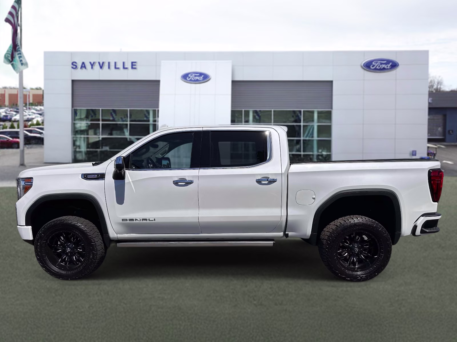 2021 White Frost Tricoat GMC Sierra 1500 4WD Crew Cab 147 Denali 4X4 Truck