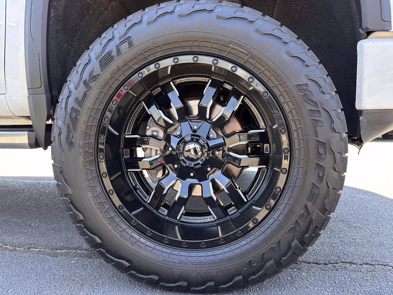 2021 White Frost Tricoat GMC Sierra 1500 4WD Crew Cab 147 Denali 4X4 Truck