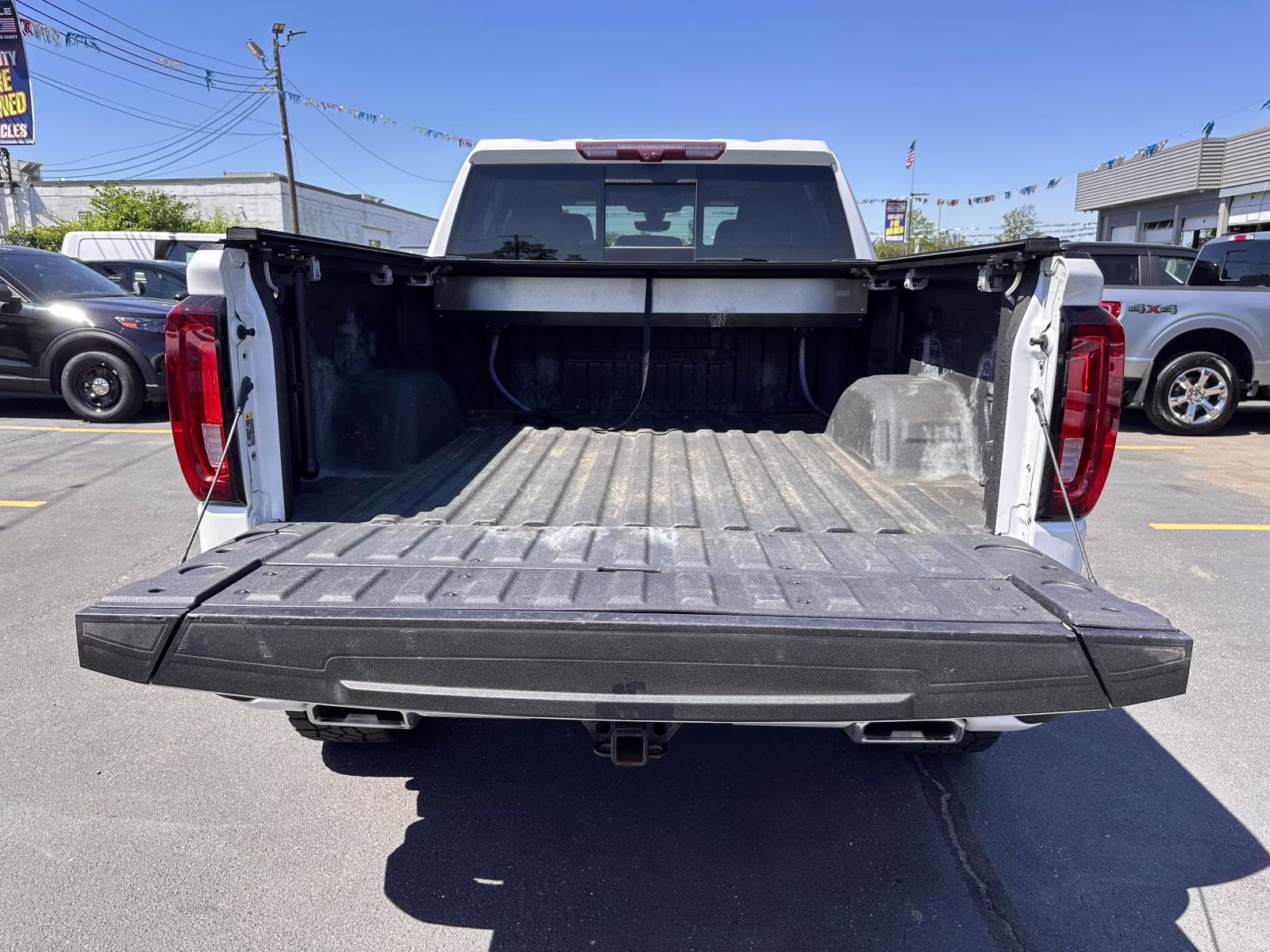 2021 White Frost Tricoat GMC Sierra 1500 4WD Crew Cab 147 Denali 4X4 Truck