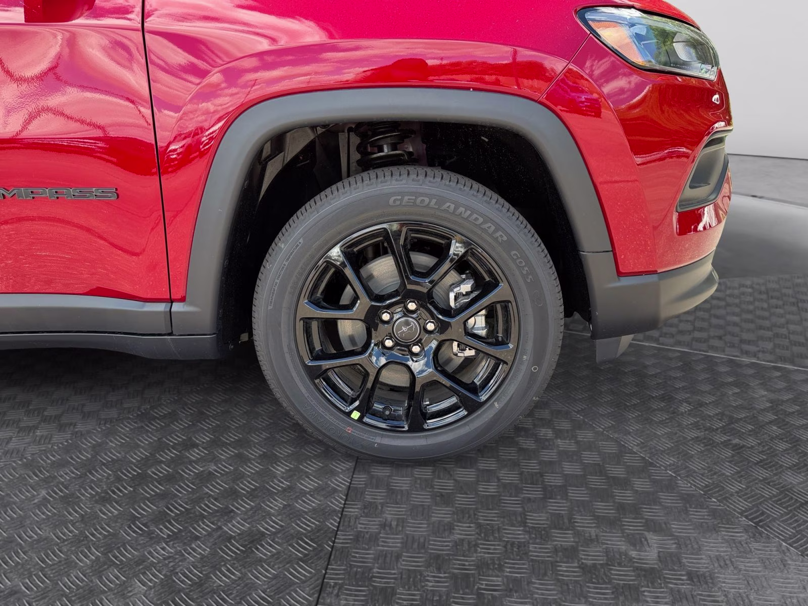 2026 Red Hot Pearlcoat Jeep Compass Latitude 4X4 SUV