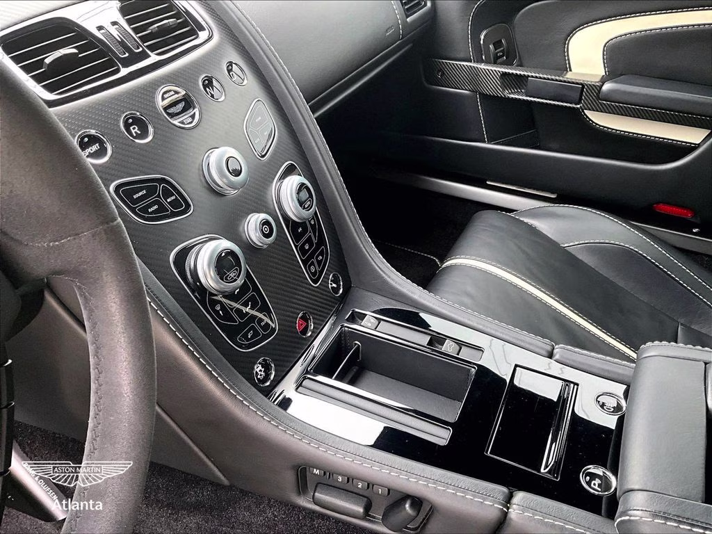 2016 Morning Frost White Aston Martin V12 Vantage S RWD Coupe
