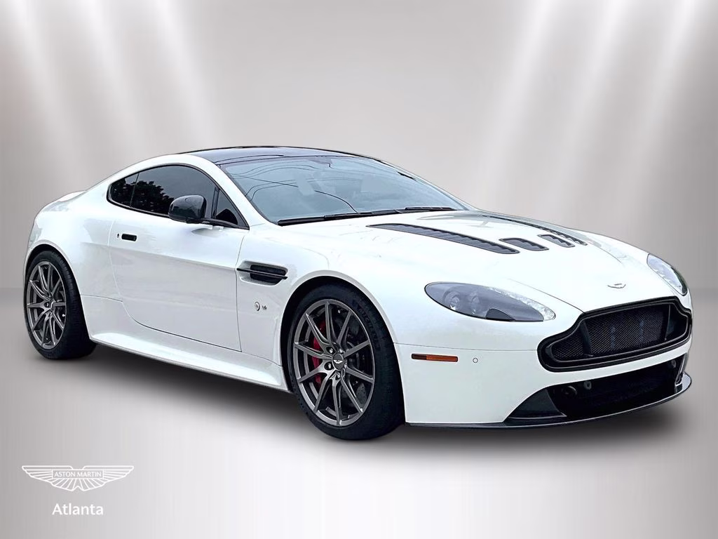 2016 Morning Frost White Aston Martin V12 Vantage S RWD Coupe