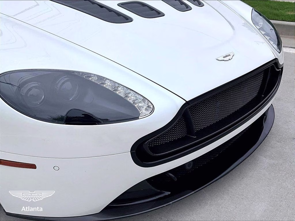 2016 Morning Frost White Aston Martin V12 Vantage S RWD Coupe