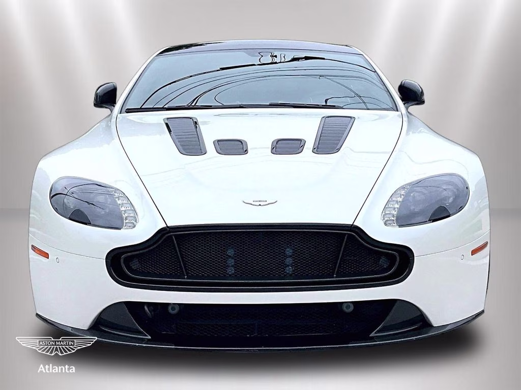 2016 Morning Frost White Aston Martin V12 Vantage S RWD Coupe