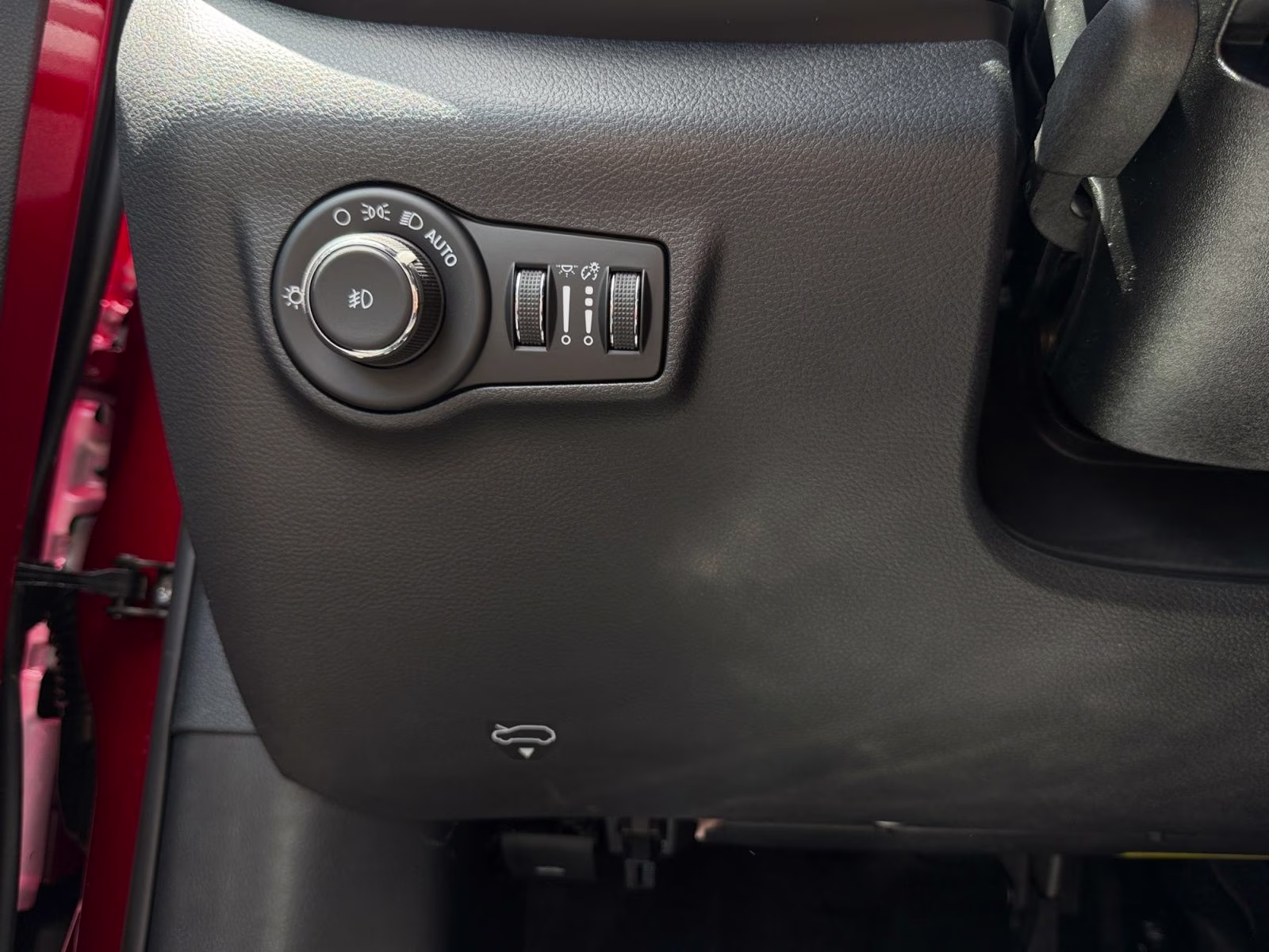 2026 Red Hot Pearlcoat Jeep Compass Latitude 4X4 SUV
