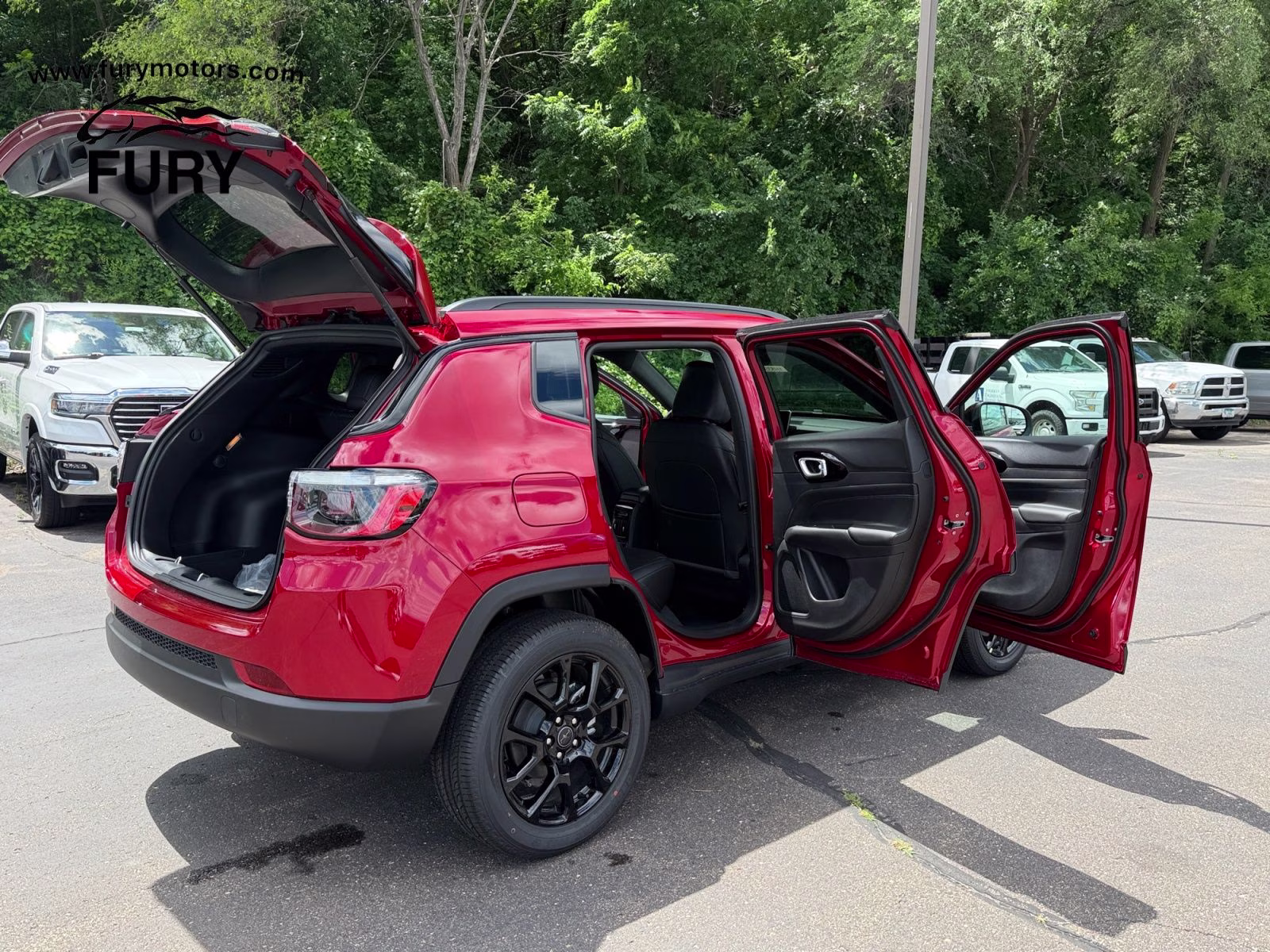 2026 Red Hot Pearlcoat Jeep Compass Latitude 4X4 SUV