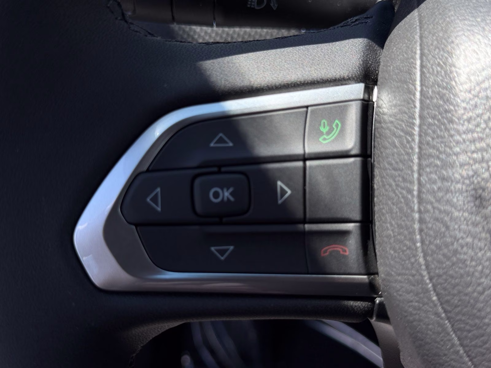 2026 Hydro Blue Pearlcoat Jeep Compass Latitude 4X4 SUV