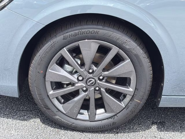 2026 Atlantic Gray Metallic Nissan Sentra SL FWD Sedan
