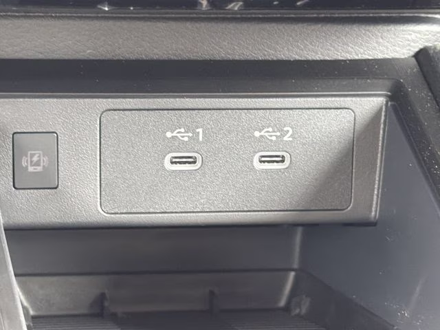2026 Gun Metallic/Scarlet Ember Tintcoat Nissan Kicks SR FWD SUV