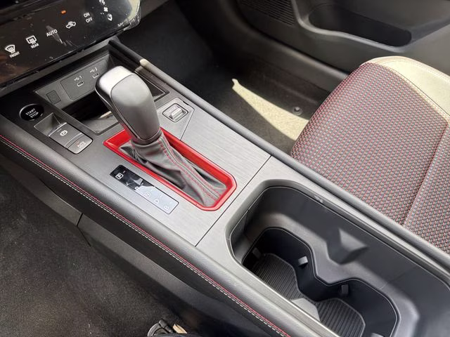 2026 Gun Metallic/Scarlet Ember Tintcoat Nissan Kicks SR FWD SUV