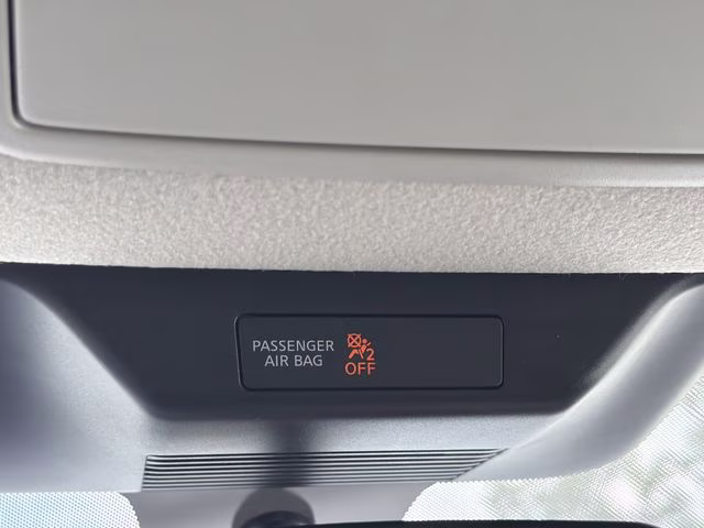 2026 Gun Metallic/Scarlet Ember Tintcoat Nissan Kicks SR FWD SUV