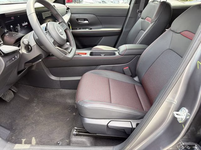 2026 Gun Metallic/Scarlet Ember Tintcoat Nissan Kicks SR FWD SUV