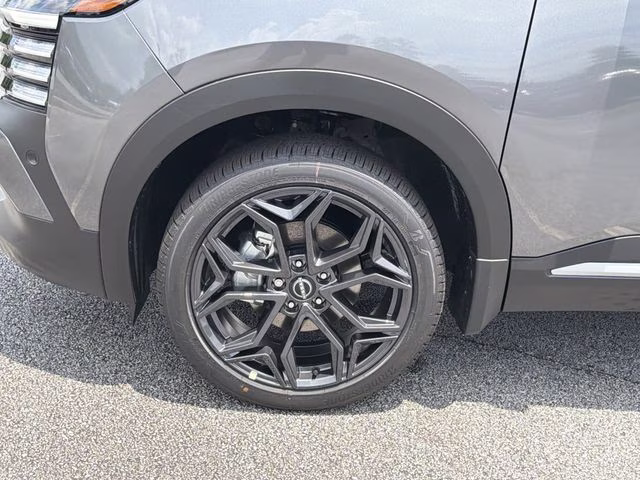 2026 Gun Metallic Nissan Kicks SR FWD SUV