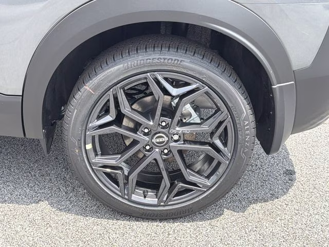 2026 Gun Metallic Nissan Kicks SR FWD SUV
