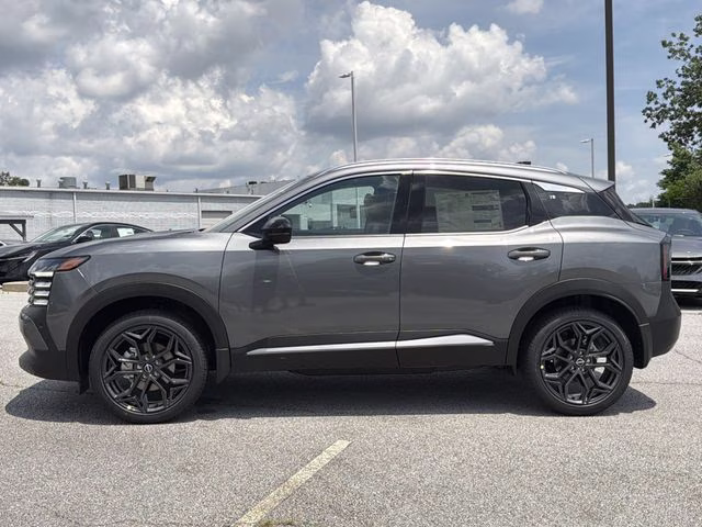 2026 Gun Metallic Nissan Kicks SR FWD SUV