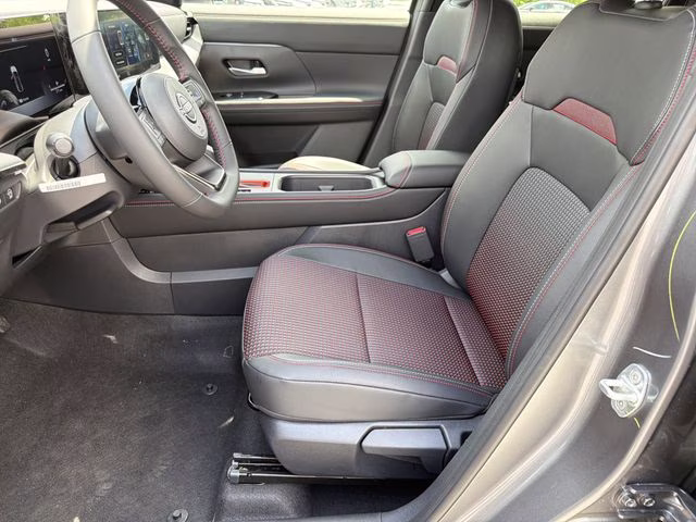 2026 Gun Metallic Nissan Kicks SR FWD SUV